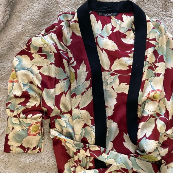 Zara: Kimono Robe , size medium - Picture 3 of 5